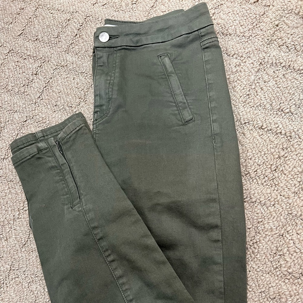 Guess jeans size 27